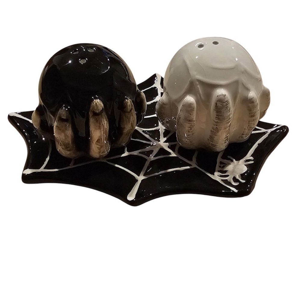 Corner Ruby Happy Halloween Collection Salt & Pepper Shakers